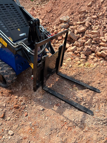 Kempfer KL-700 Kompaktlader Skid-Steer Multilader Raupenfahrwerk